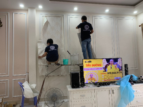 thi công giấy dán tường tân cổ điển